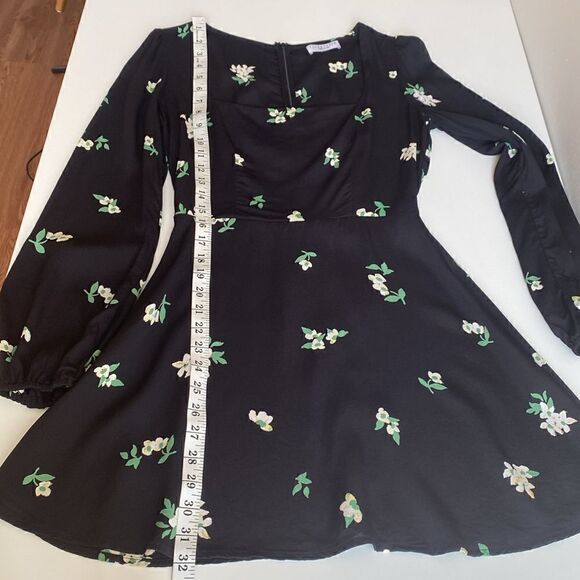 Flynn Skye Black Floral Long Sleeve Mini Dress Size Small - Picture 13 of 14